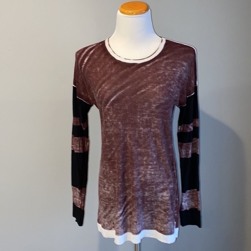Kokun Overdye Baseball Style Top Vino, White & Black EUC Med Overdye Crew